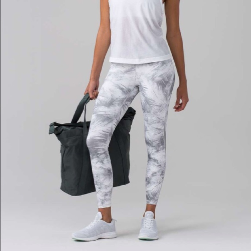 Lululemon Athletica Train Times 7/8 (25”) Leggings